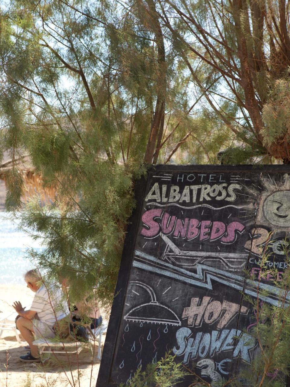 Albatross Hotel Livádi Kültér fotó